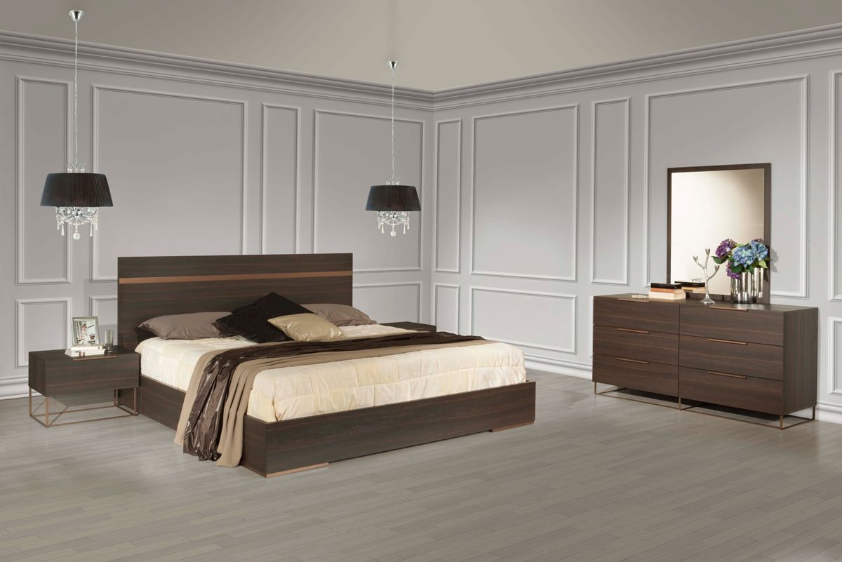 Queen Nova Domus Benzon Italian Modern Dark Rovere Bed