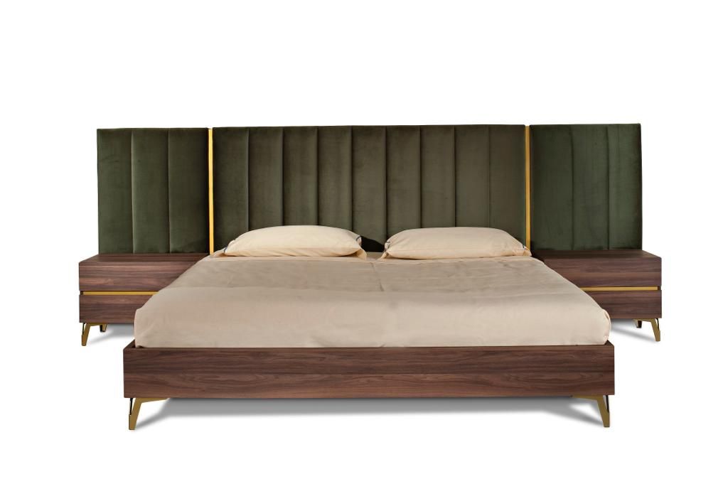 Eastern King Nova Domus Calabria Modern Walnut & Green Velvet Bedroom Set