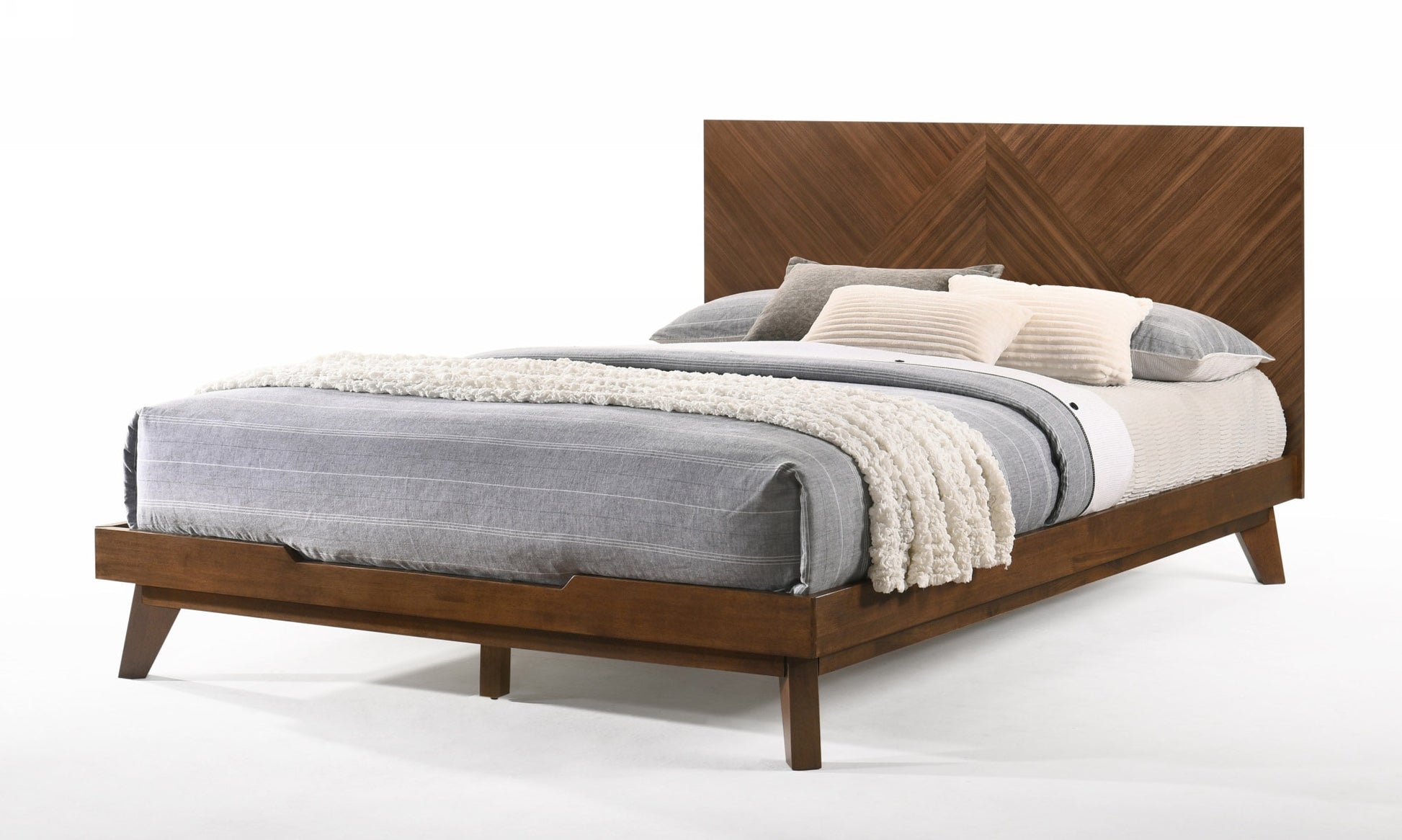 Nova Domus Soren - Modern Walnut Bed