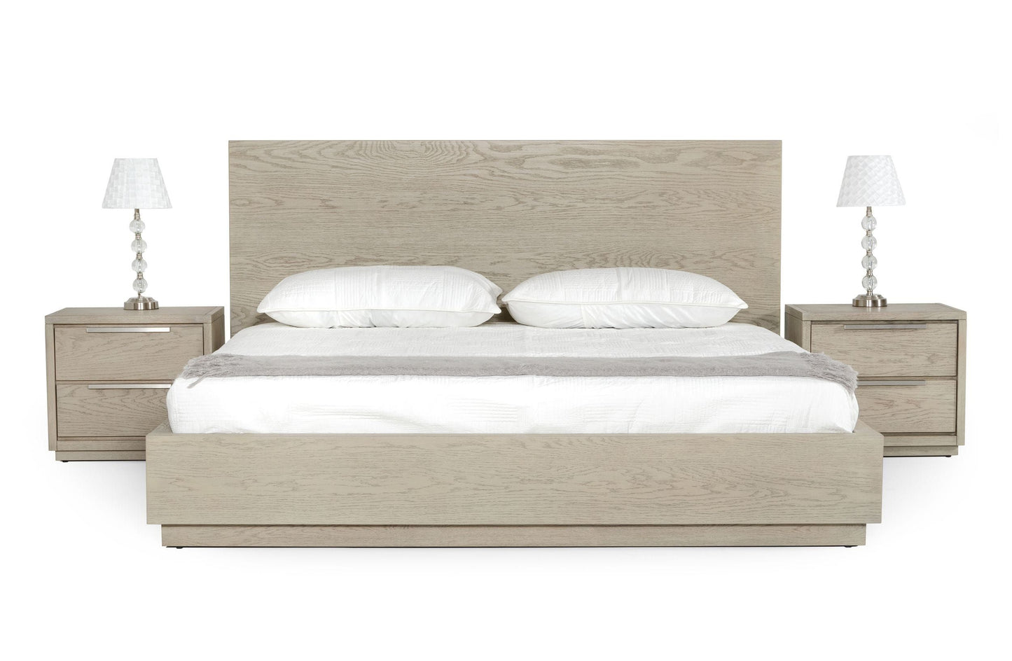 Modrest Samson - Eastern King Contemporary Grey and Silver Bed