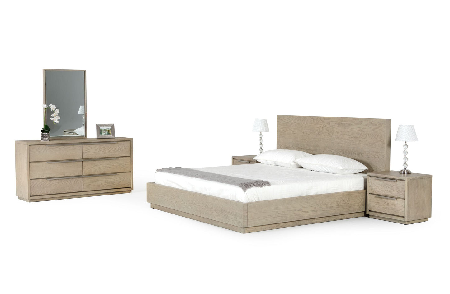 Modrest Samson - Eastern King Contemporary Grey and Silver Bed