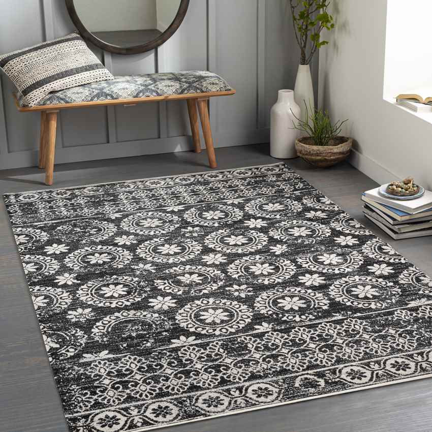 William Traditional Washable Rug, Black