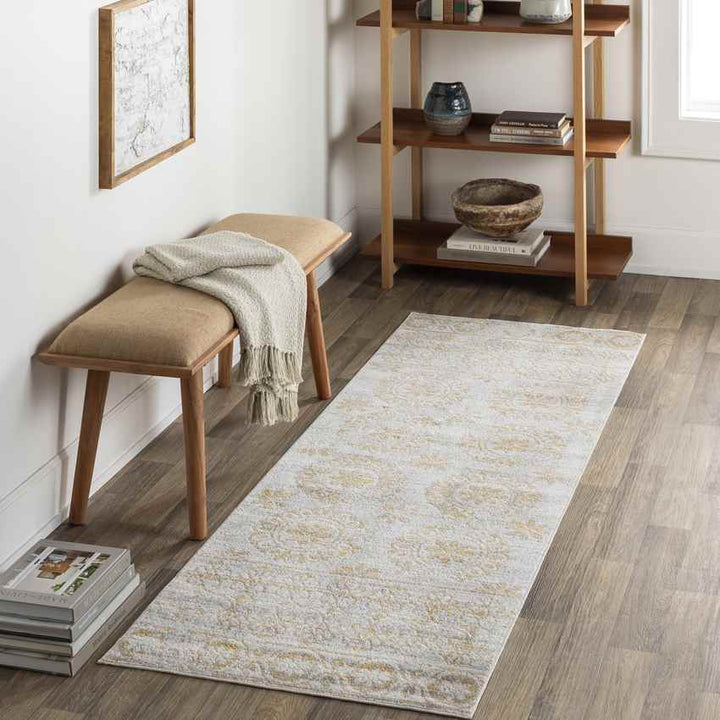 William Traditional Washable Rug, Beige