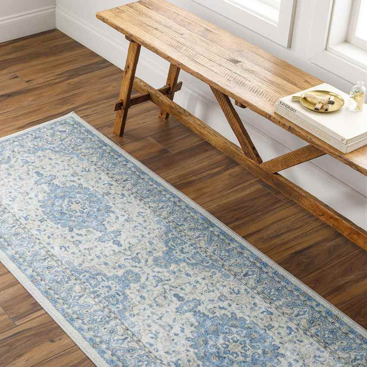 Tomara Traditional Washable Rug, Ice Blue