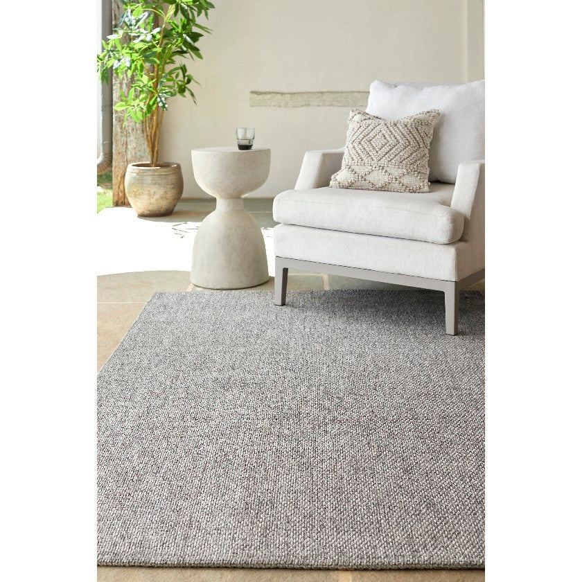 Nalani Solid & Border Rug, Silver