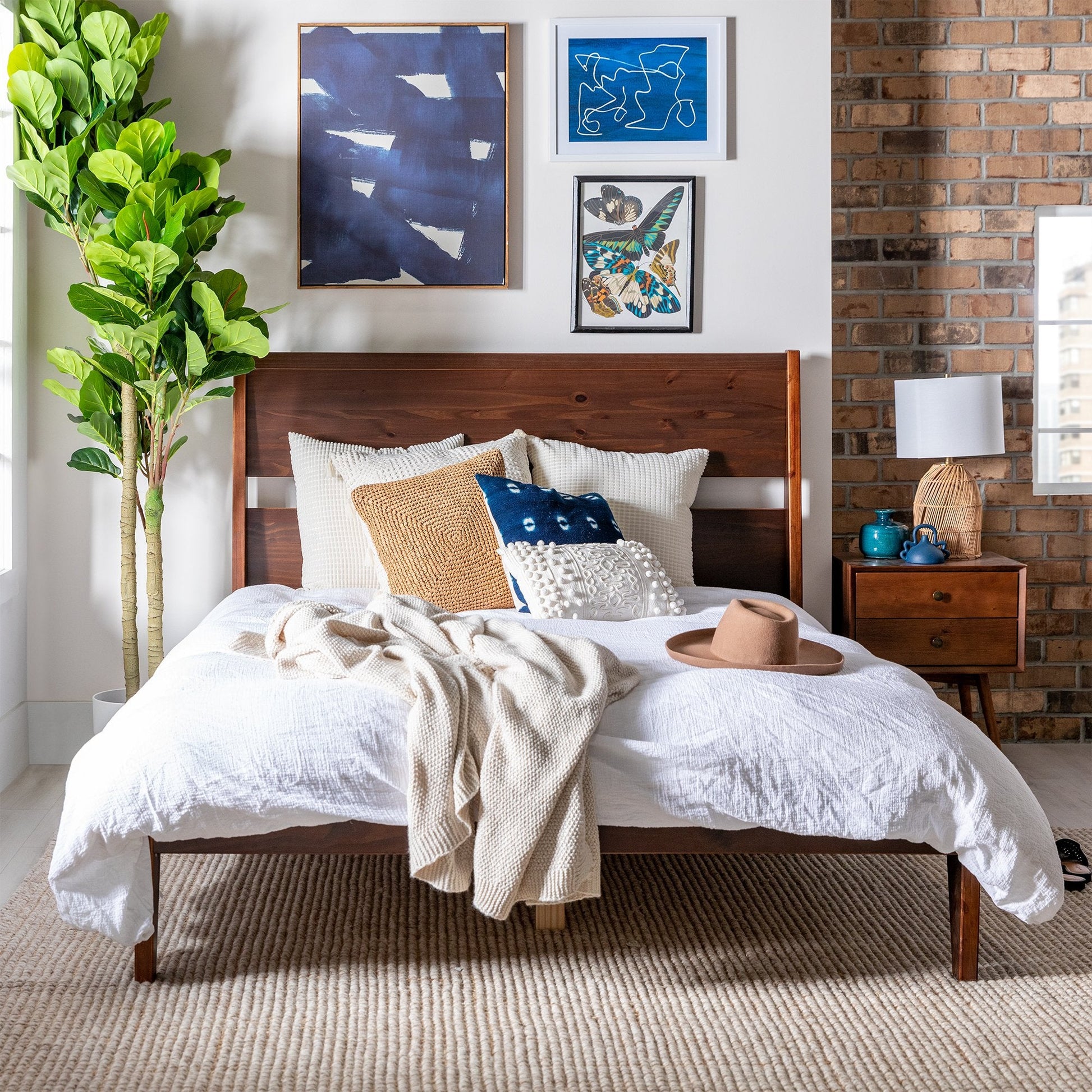 Malyn Solid Wood Modern Platform Bed