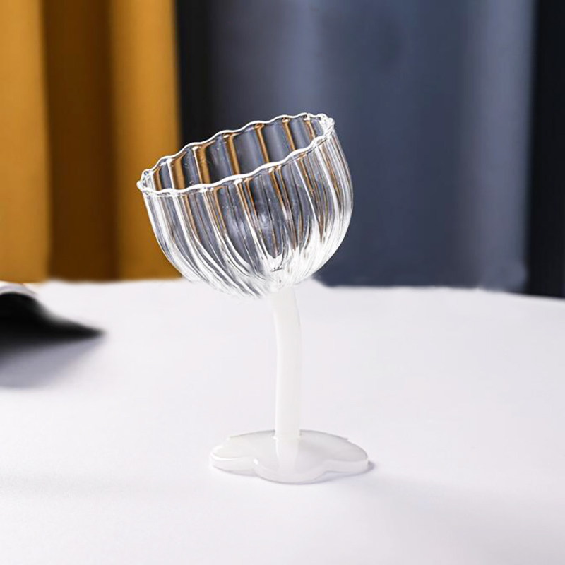 Crooked Flower Wine Glass - Mac & Mabel