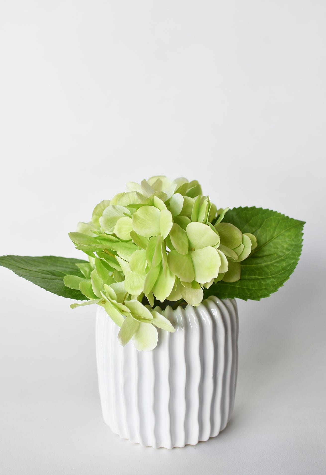 Hydrangea Stem, 10", Green