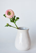 Load image into Gallery viewer, Blush Ranunculus Stem, 13&quot;
