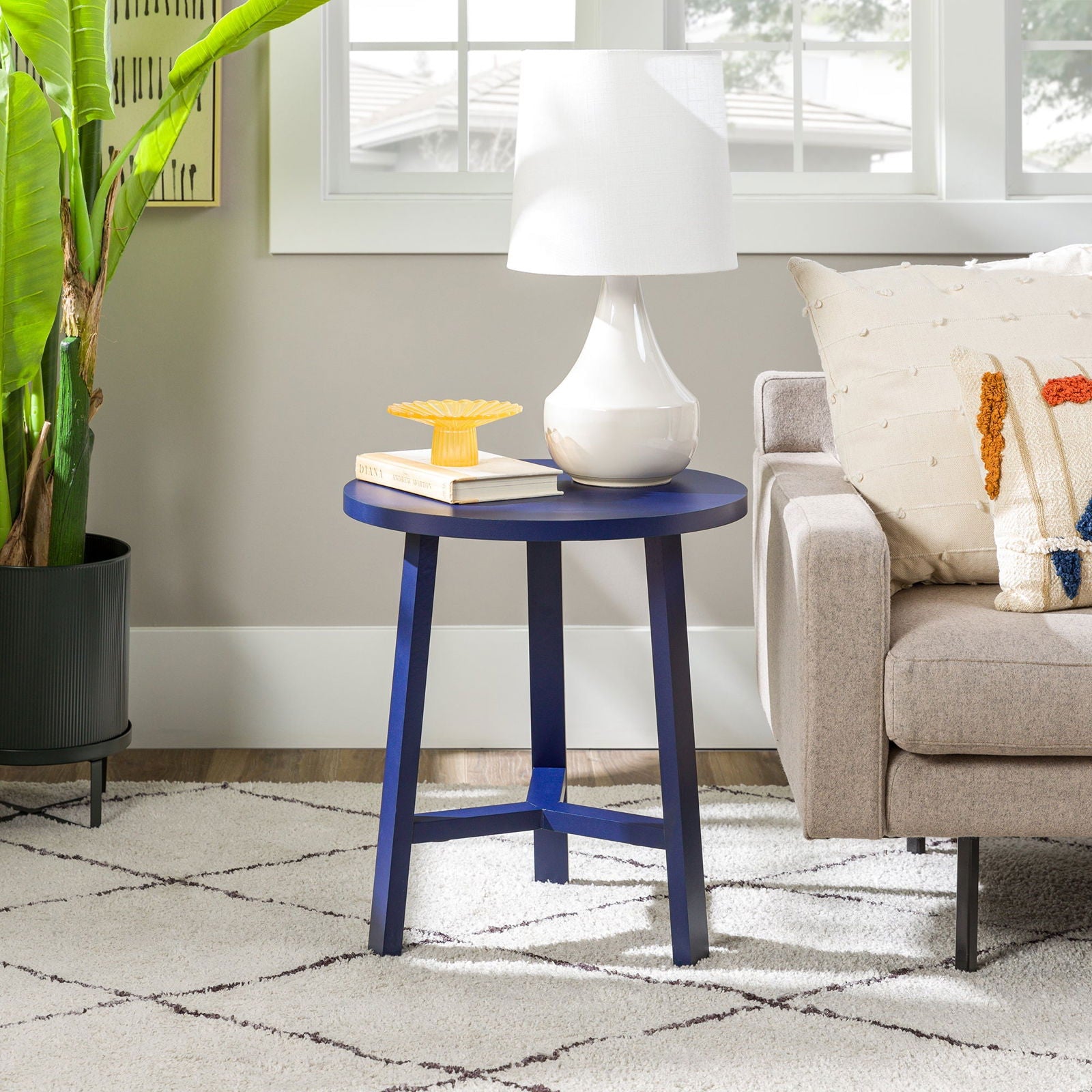 Emerson Simple 3-Leg Round Side Table - Mac & Mabel
