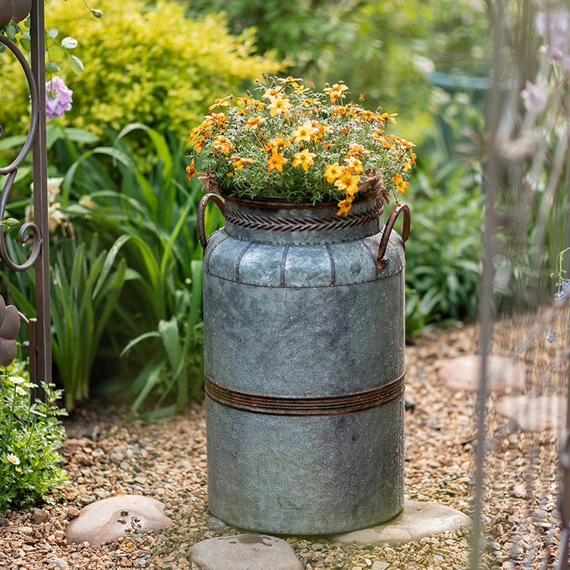 Restoration Flowerpot Gray Brown Round Metal