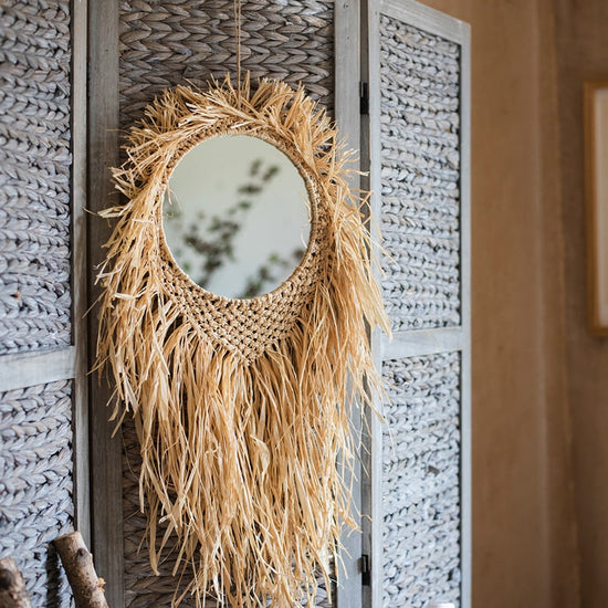 Handcraft Grass Hanging Round Mirror