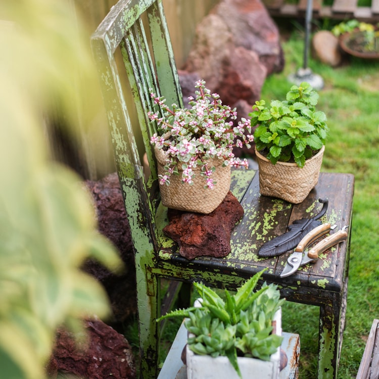 Straw Basket Style Concrete Planter