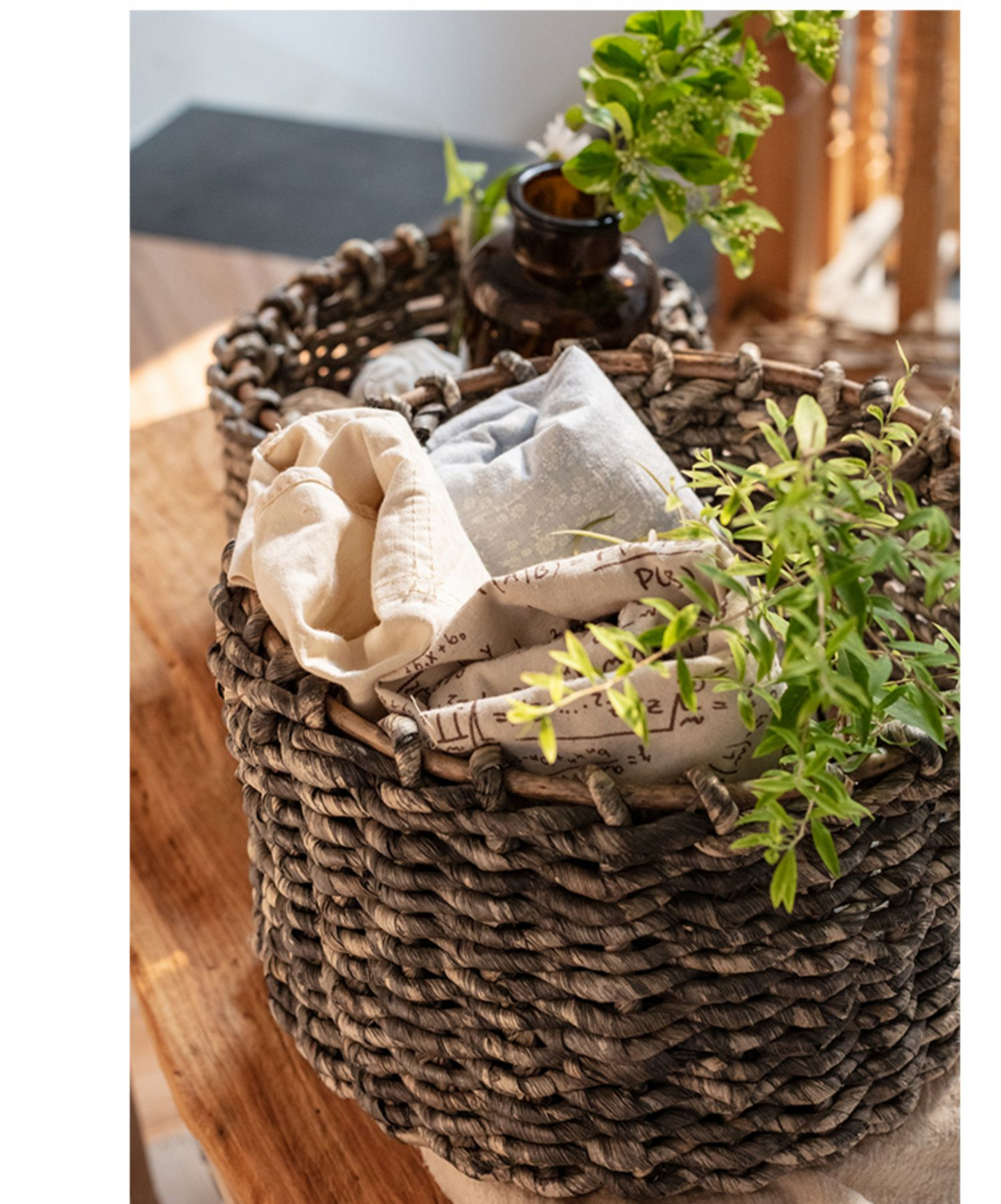 Natural Brown Straw Round Basket