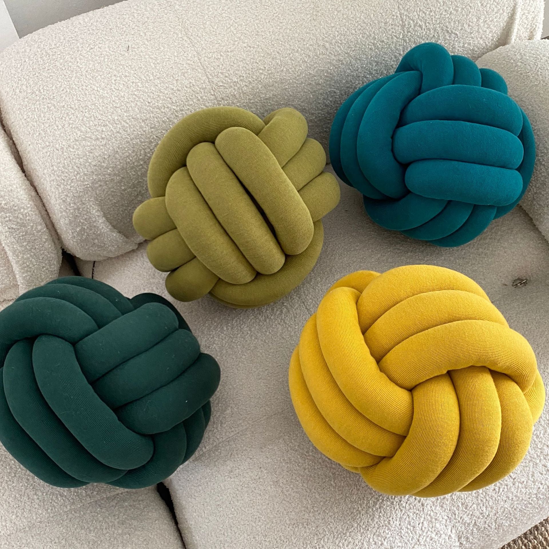 Knot Pillow