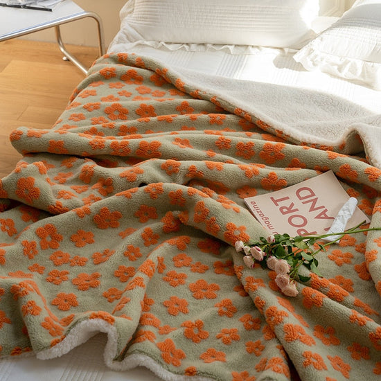 Retro Flower Plush Blanket