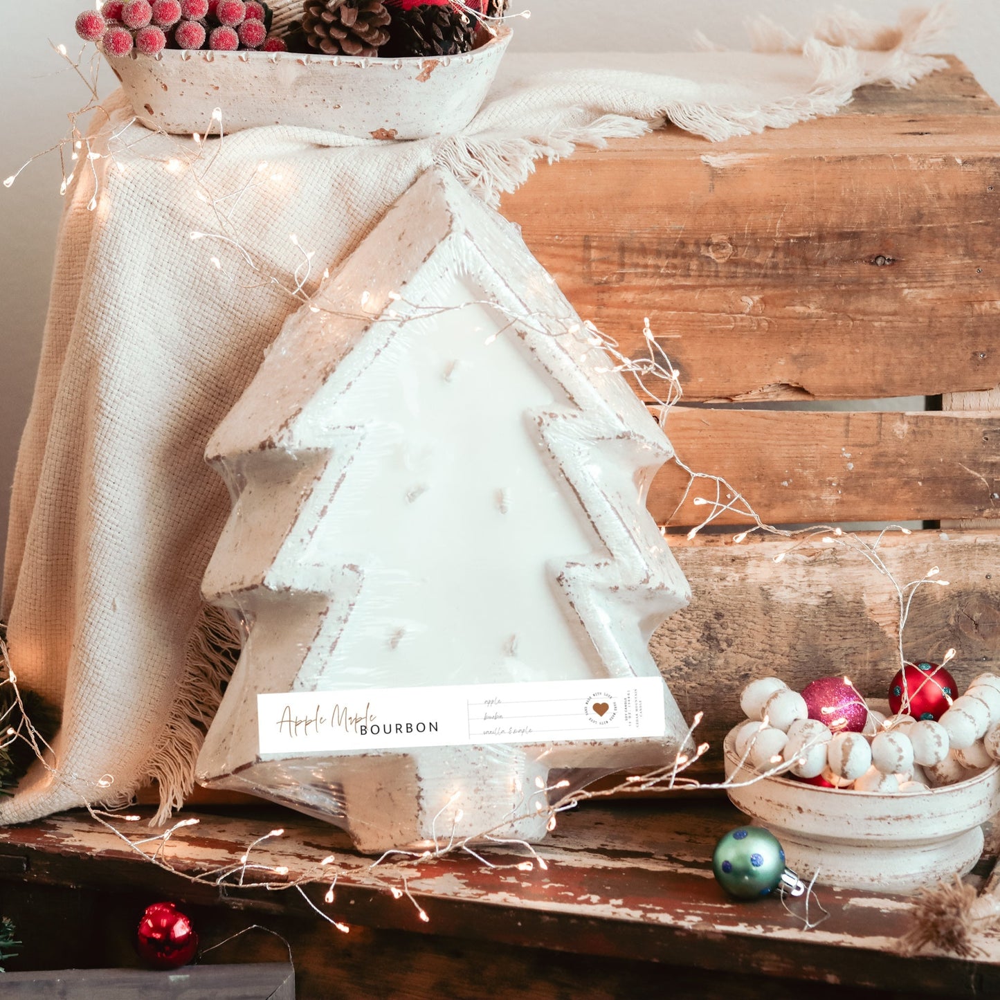 White Pottery Christmas Tree Bowl Candle - Nana's Apple Butter