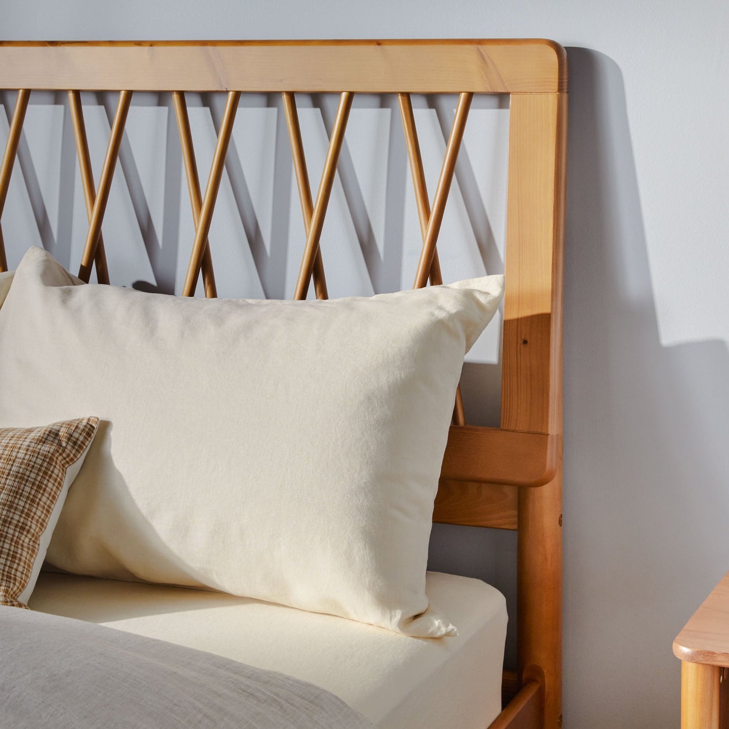 Xavier X Spindle Mid-Century Modern Solid Wood Bed