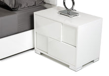 Load image into Gallery viewer, California King Modrest Monza Italian Modern White Bedroom Set
