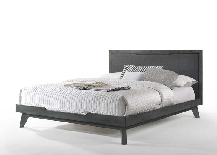 Queen Nova Domus Soria Modern Grey Wash Bedroom Set