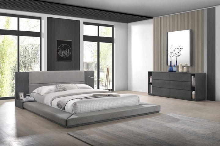 Eastern King Nova Domus Jagger Modern Grey Bedroom Set