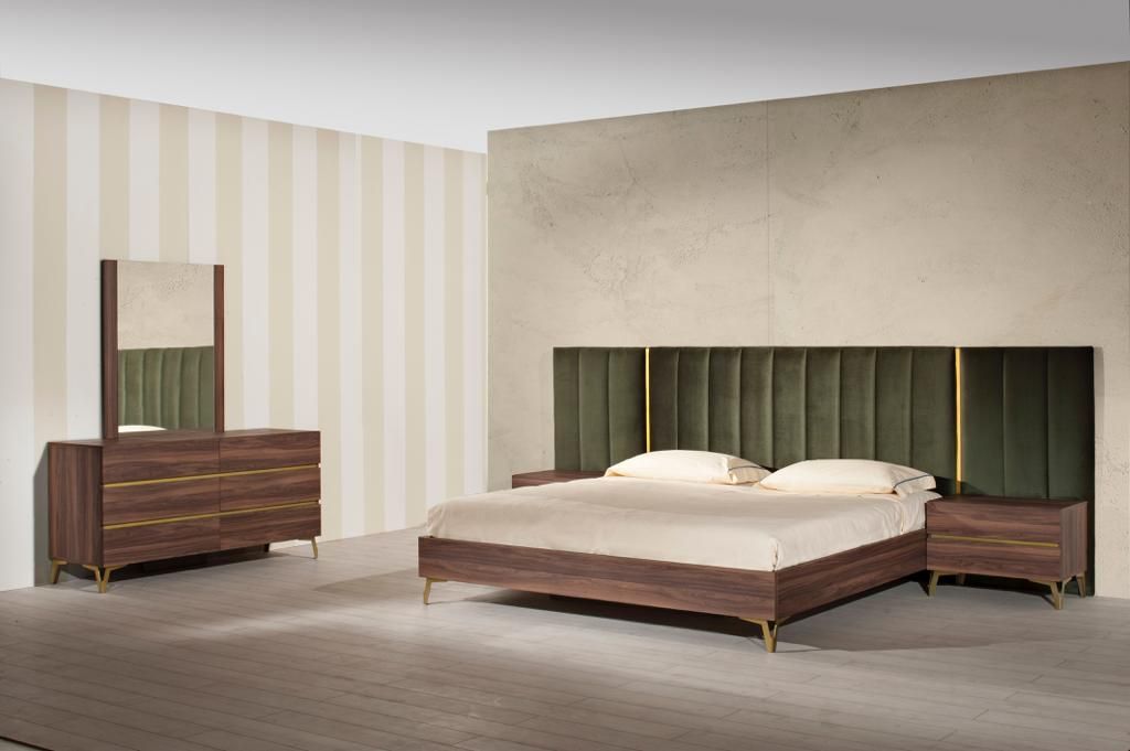 Queen Nova Domus Calabria Modern Walnut & Green Velvet Bed & Nightstands