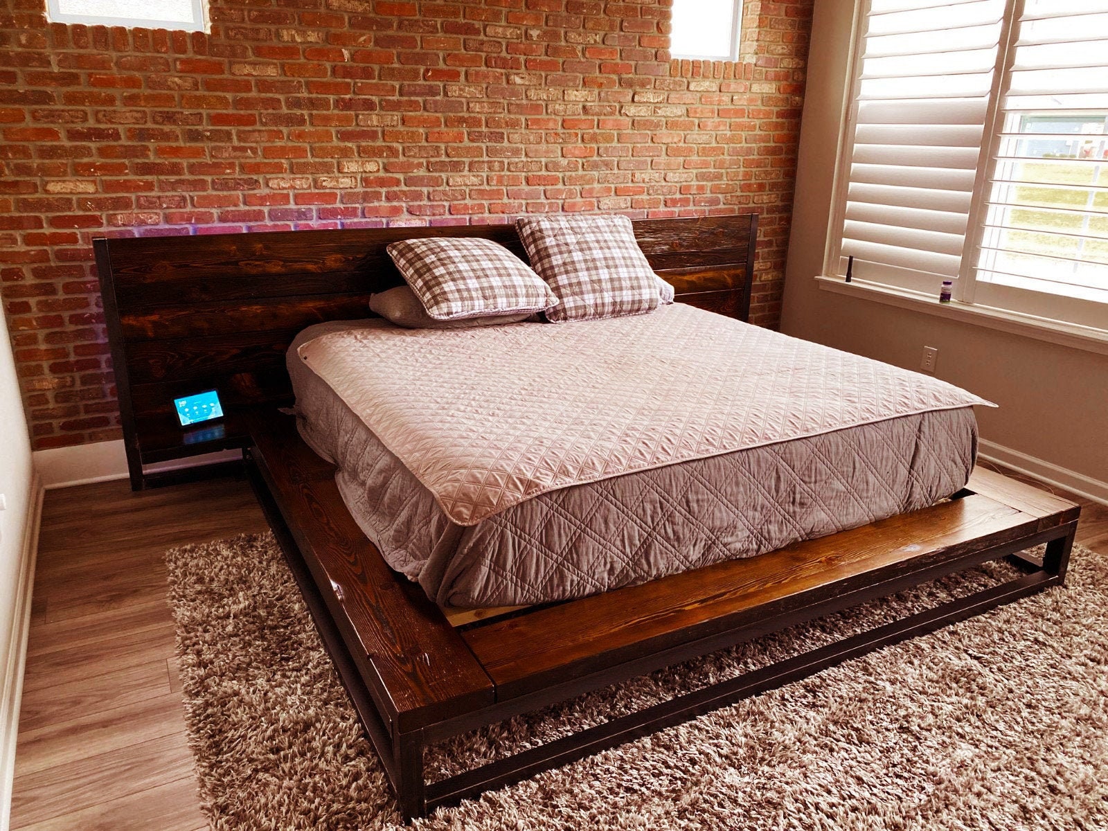 "Henslow" Reclaimed Pine Panel Floating Bed