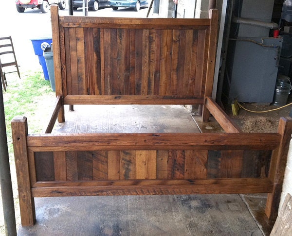 Reclaimed Oak Country Bed