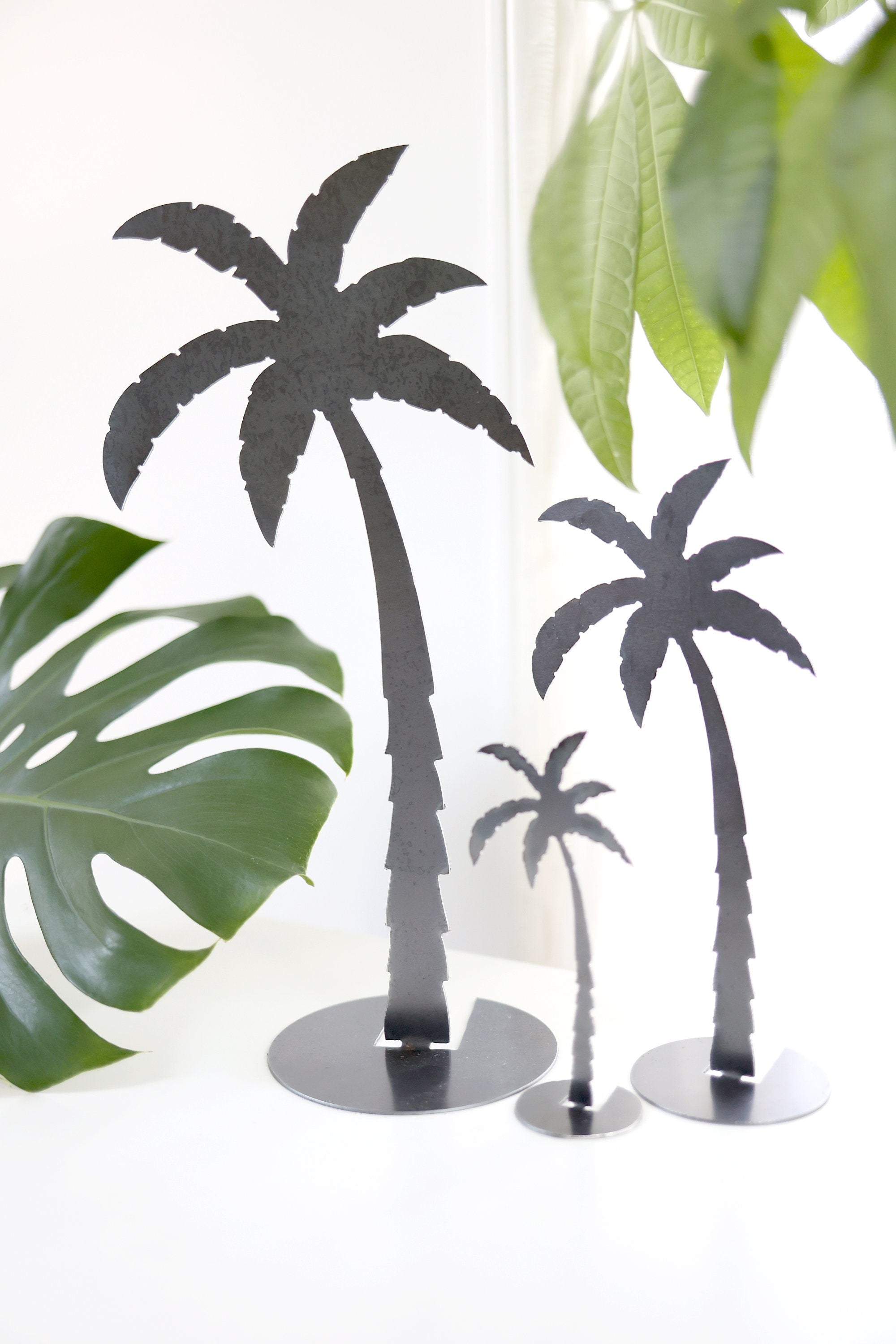 Metal Palm Tree Silhouette - Medium