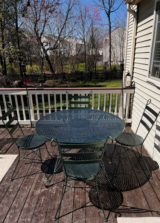 Wrought Iron Patio Set (1 Table, 4 Chairs)