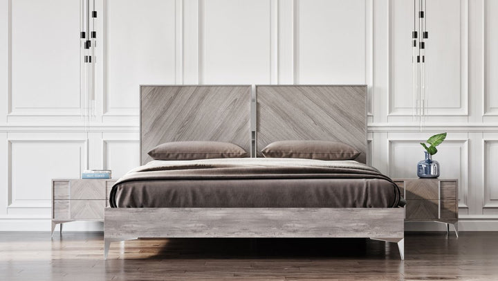 Queen Nova Domus Alexa Italian Modern Grey Bed