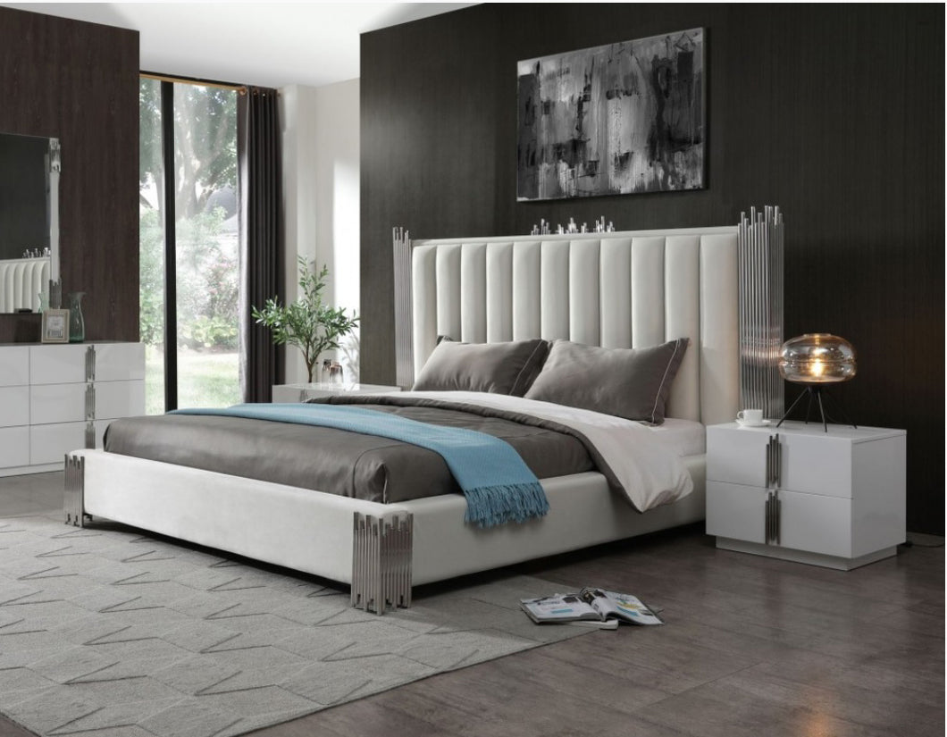 Modrest Token - California King Modern Cream & Stainless Steel Bed + Nightstands