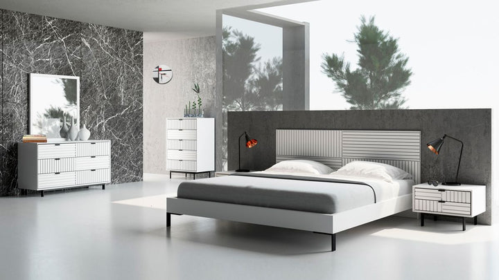 Queen Nova Domus Valencia Contemporary White Bedroom Set