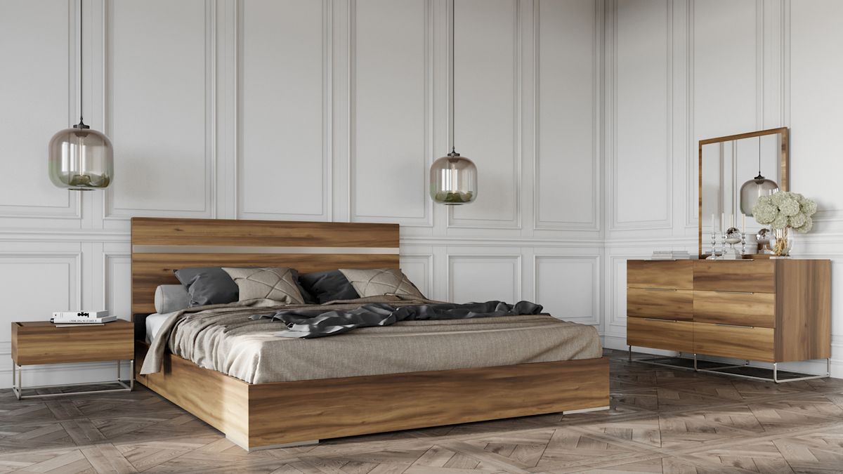 Queen Nova Domus Lorenzo Italian Modern Light Oak Bed