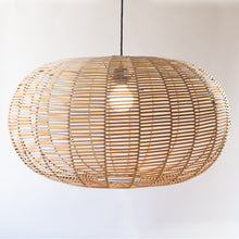 Load image into Gallery viewer, Rattan Disk Pendant, Natural

