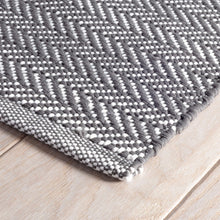 Load image into Gallery viewer, Herringbone Shale + White Indoor/Outdoor Rug
