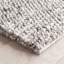 Load image into Gallery viewer, 5x8 Niels Grey Woven Wool/Viscose Rug
